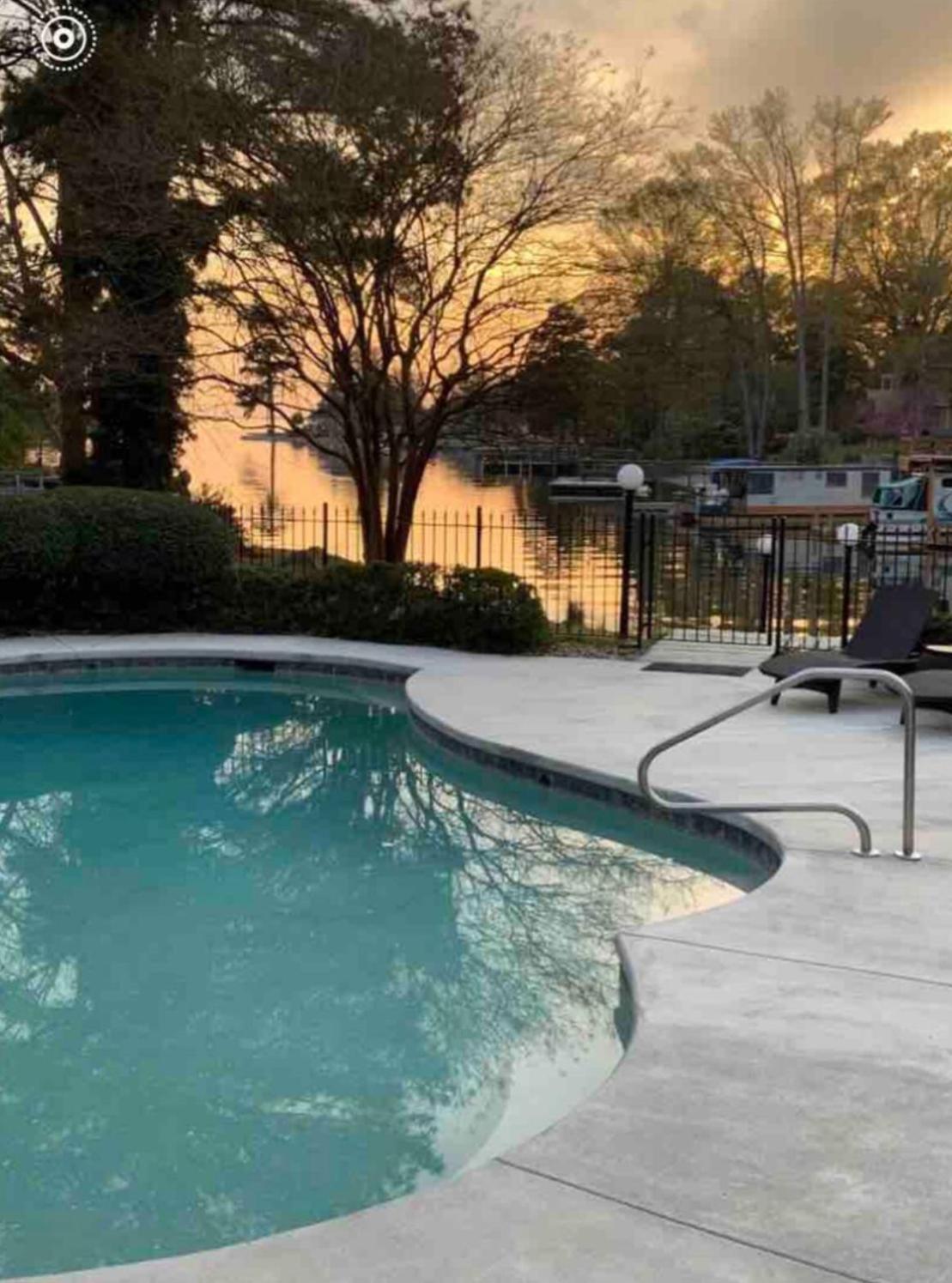 The Lake House Irmo Exterior photo