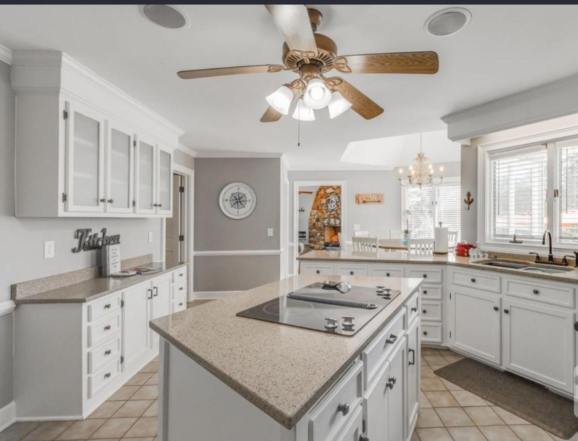 The Lake House Irmo Exterior photo